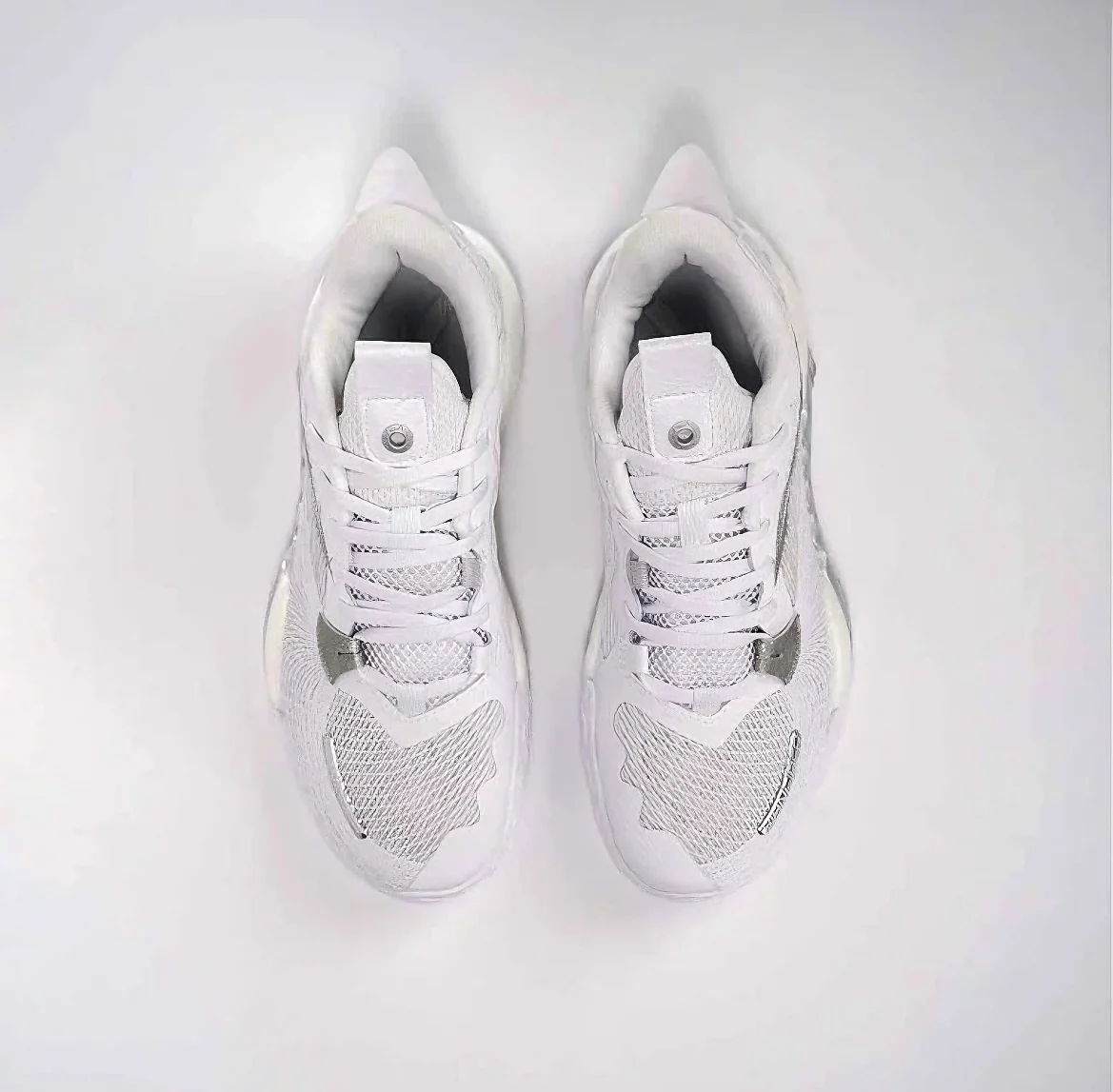 Anta Shock Wave 5 TD - White - Image 4