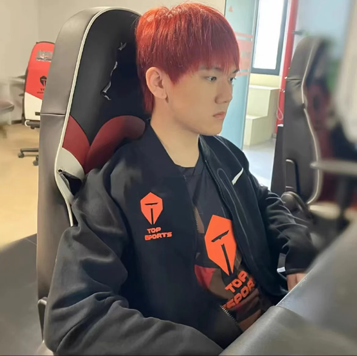 TES x 2023 League of Legends Team Jacket - Image 3