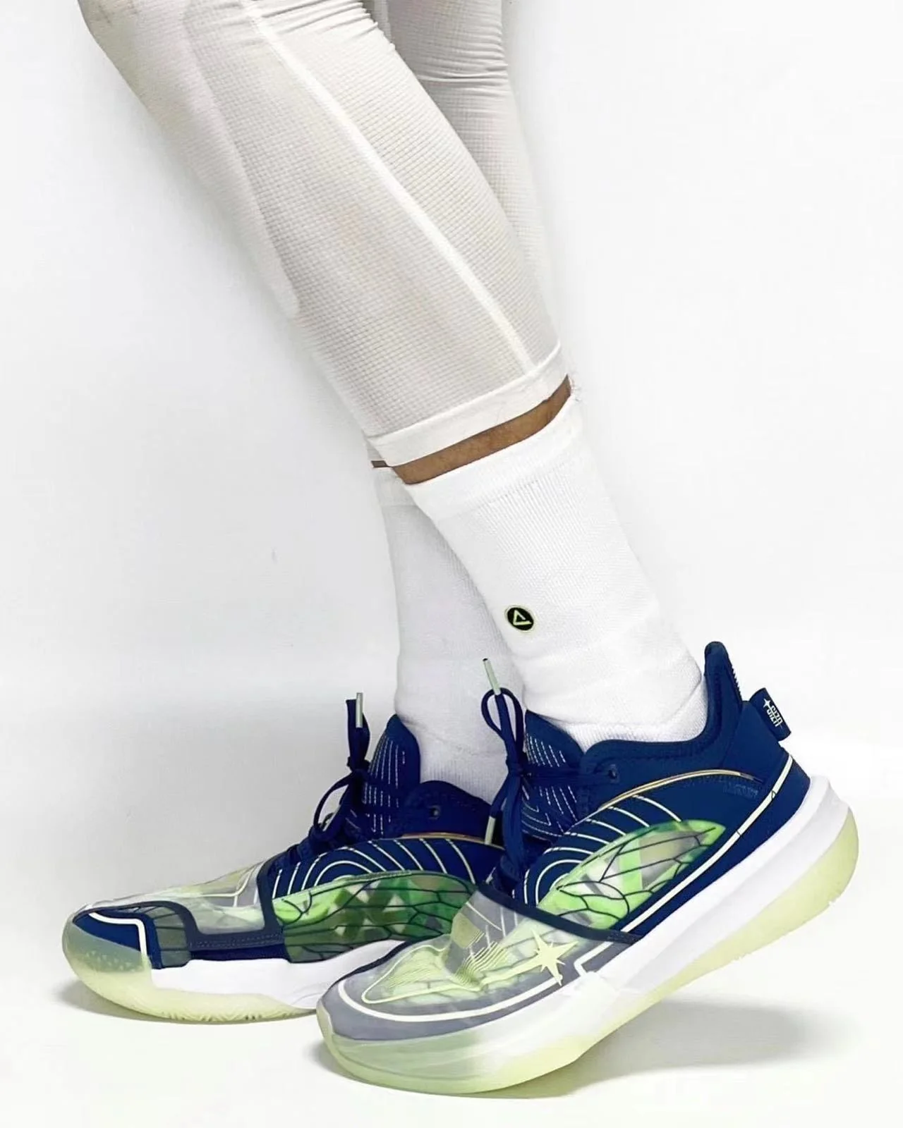 Uzis x Peak Andrew Wiggins Big Triangle - Firefly - Image 6