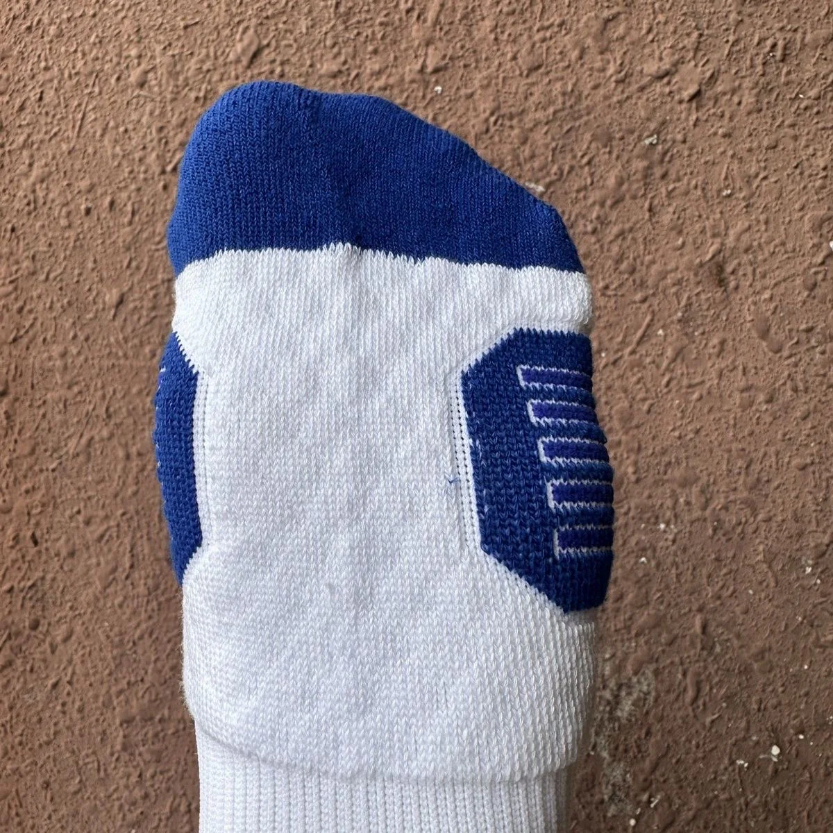 UZPO Towel Bottom High-Top Sports Basketball Socks - Image 6